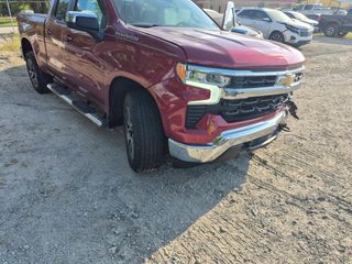 2022 Chevrolet Silverado 1500 LT - Primary Damage Right Image